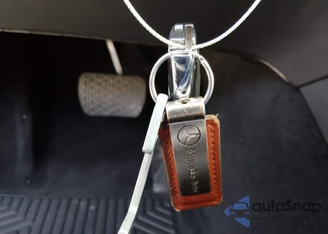 2019 Mercedes-Benz Glc 300 z USA, uszkodzony, nr VIN WDC0G4JB2K1001144